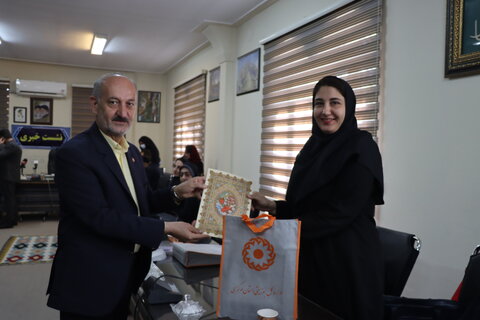 گزارش تصویری  ا نشست خبری مدیر کل بهزیستی استان مرکزی با اصحاب رسانه