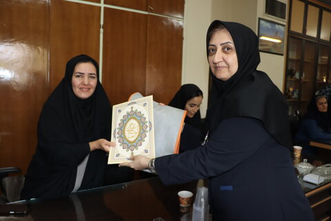 گزارش تصویری  ا نشست خبری مدیر کل بهزیستی استان مرکزی با اصحاب رسانه