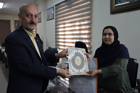 گزارش تصویری  ا نشست خبری مدیر کل بهزیستی استان مرکزی با اصحاب رسانه