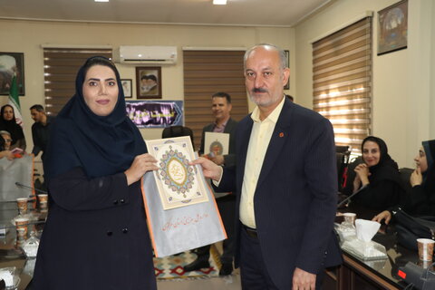 گزارش تصویری  ا نشست خبری مدیر کل بهزیستی استان مرکزی با اصحاب رسانه