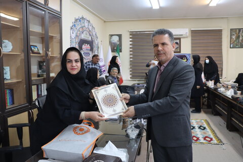 گزارش تصویری  ا نشست خبری مدیر کل بهزیستی استان مرکزی با اصحاب رسانه