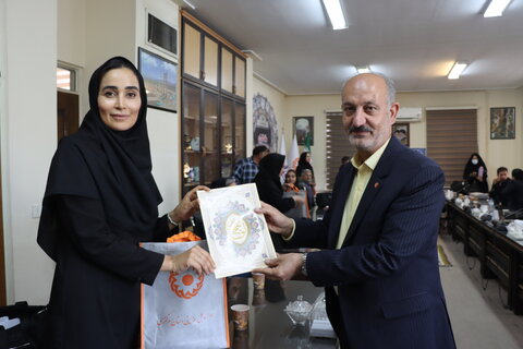 گزارش تصویری  ا نشست خبری مدیر کل بهزیستی استان مرکزی با اصحاب رسانه