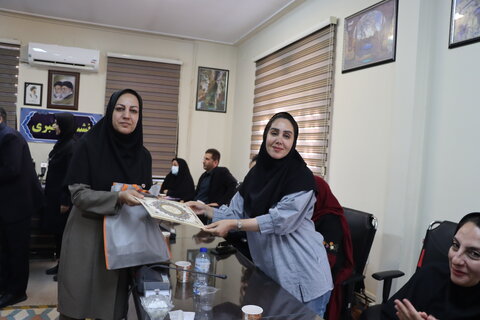 گزارش تصویری  ا نشست خبری مدیر کل بهزیستی استان مرکزی با اصحاب رسانه