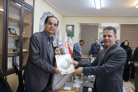 گزارش تصویری  ا نشست خبری مدیر کل بهزیستی استان مرکزی با اصحاب رسانه