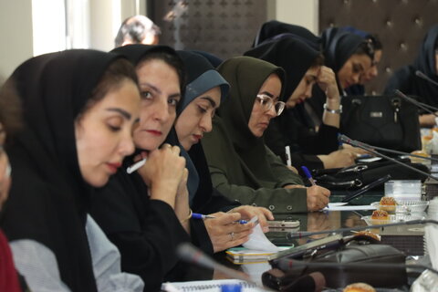 گزارش تصویری  ا نشست خبری مدیر کل بهزیستی استان مرکزی با اصحاب رسانه