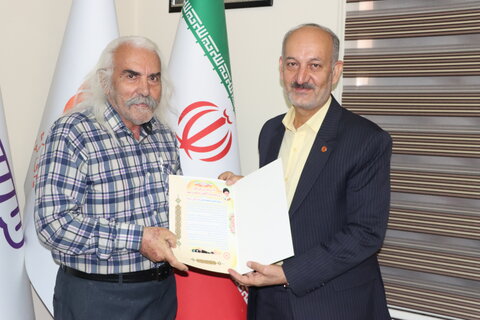 گزارش تصویری  ا نشست خبری مدیر کل بهزیستی استان مرکزی با اصحاب رسانه