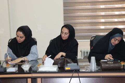 گزارش تصویری  ا نشست خبری مدیر کل بهزیستی استان مرکزی با اصحاب رسانه