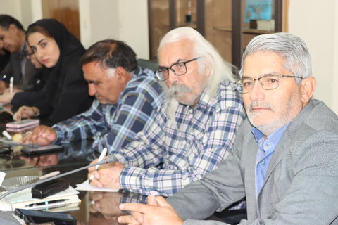 گزارش تصویری  ا نشست خبری مدیر کل بهزیستی استان مرکزی با اصحاب رسانه