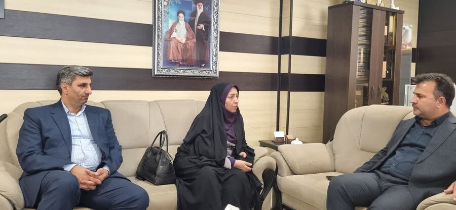 قدسیه آبشناس، مدیر کل بهزیستی استان، با حضور در اداره کل اتباع استانداری گلستان با ابراهیم اصلانی، مدیر کل این اداره، دیدار و گفتگو کرد