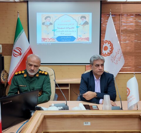 گزارش تصویری : تقدیر از کارکنان منتسب به شهداء شاغل در بهزیستی قم