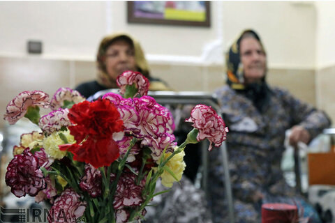 در رسانه|۱۱۰ سالمند در سه مرکز و خانه حمایتی دزفول نگهداری می‌شود