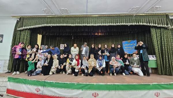 خمینی‌شهر| برگزاری مراسم اختتامیه طرح مانا