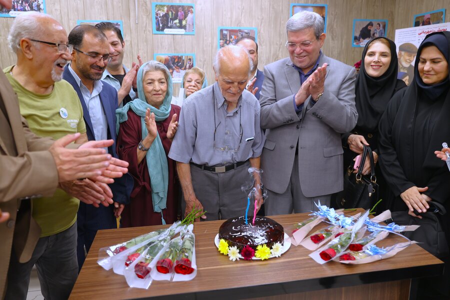 افتتاح پویش رز مهربانی