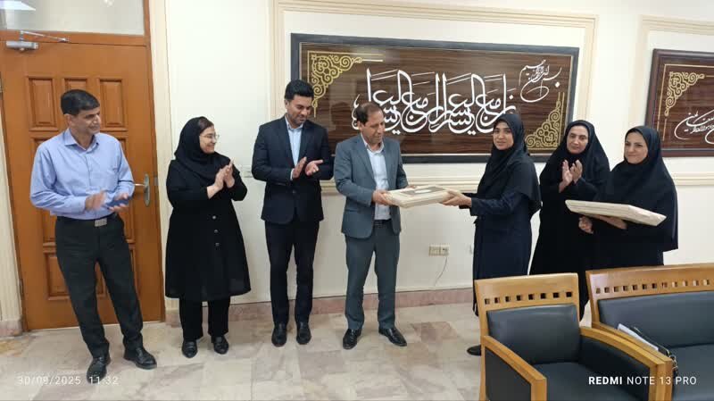 تجلیل از روانشناسان دانشگاه آزاد اسلامی در حادثه اسکله رجایی