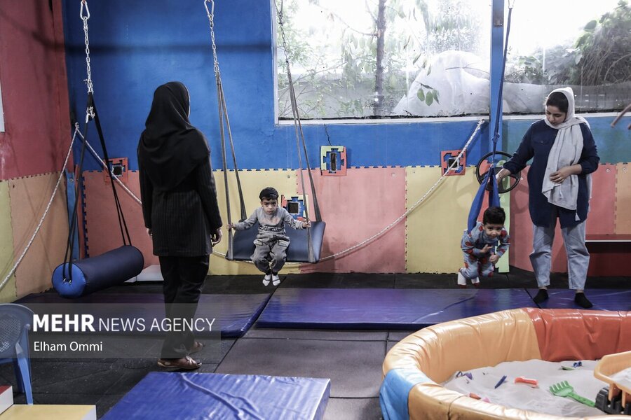 چشمهایی که میشنوند؛ روایت زندگی در سکوت