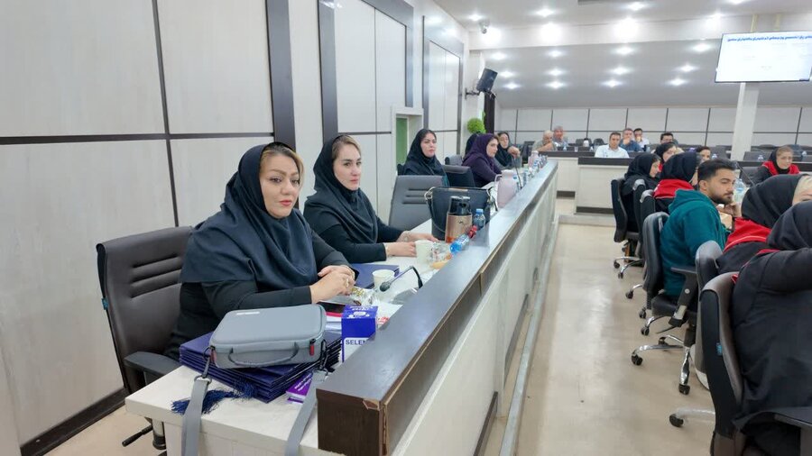 با حضور متخصصین؛ نشست تخصصی اختلالات شنوایی در سنندج برگزار شد