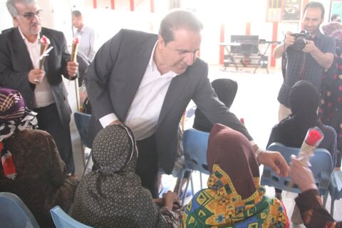 گزارش تصویری| بازدید استاندار ایلام از سرای سالمندان