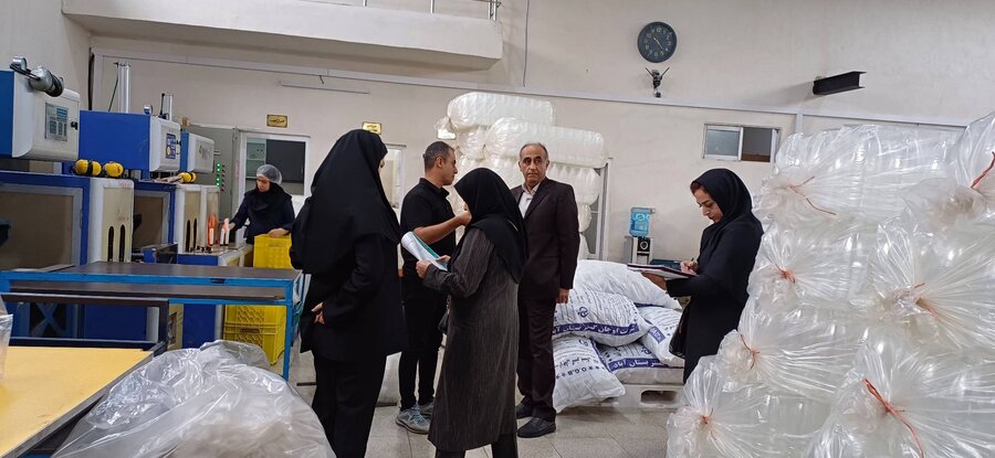 گامی در جهت توانمندسازی؛ ۱۰ توانخواه و فرزندان زنان سرپرست خانوار در رشت شاغل شدند.