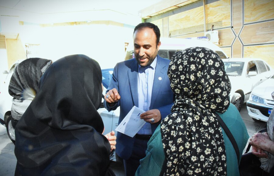 دیدار جمعی از سالمندان با مدیرکل بهزیستی