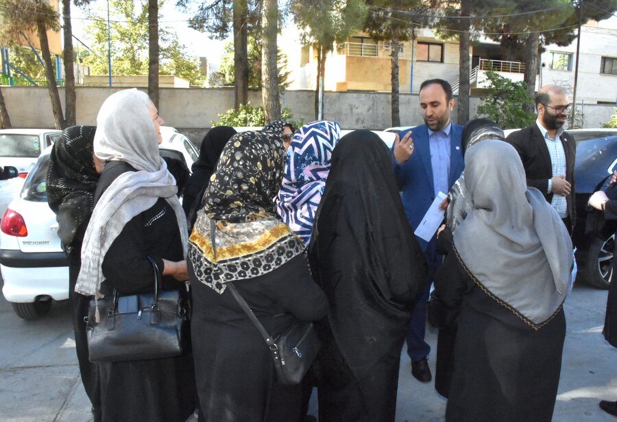 دیدار جمعی از سالمندان با مدیرکل بهزیستی