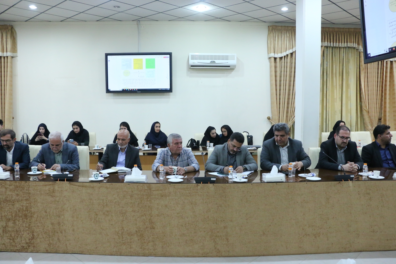 لزوم نگاه جدید به سالمندی / تنهایی مهمترین درد مشترک سالمندان امروز