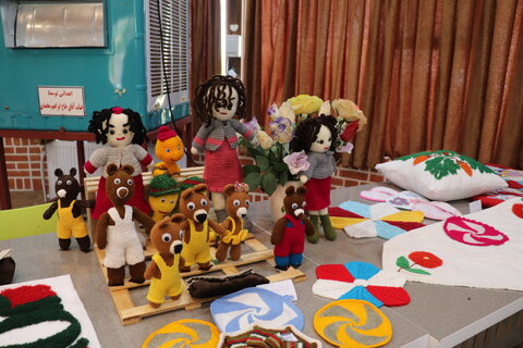 گزارش تصویری| برپایی نمایشگاه آثار و صنایع دستی سالمندان