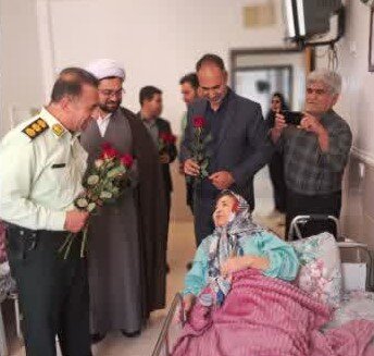  دلیجان  ا بازدیدودلجوئی از مددجویان مرکزنگهداری سالمندان خاوه  