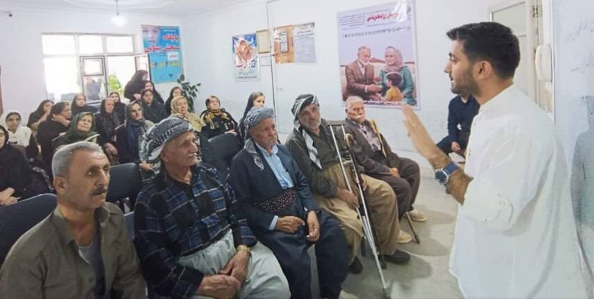 روزی سرشار از احترام و محبت به سالمندان