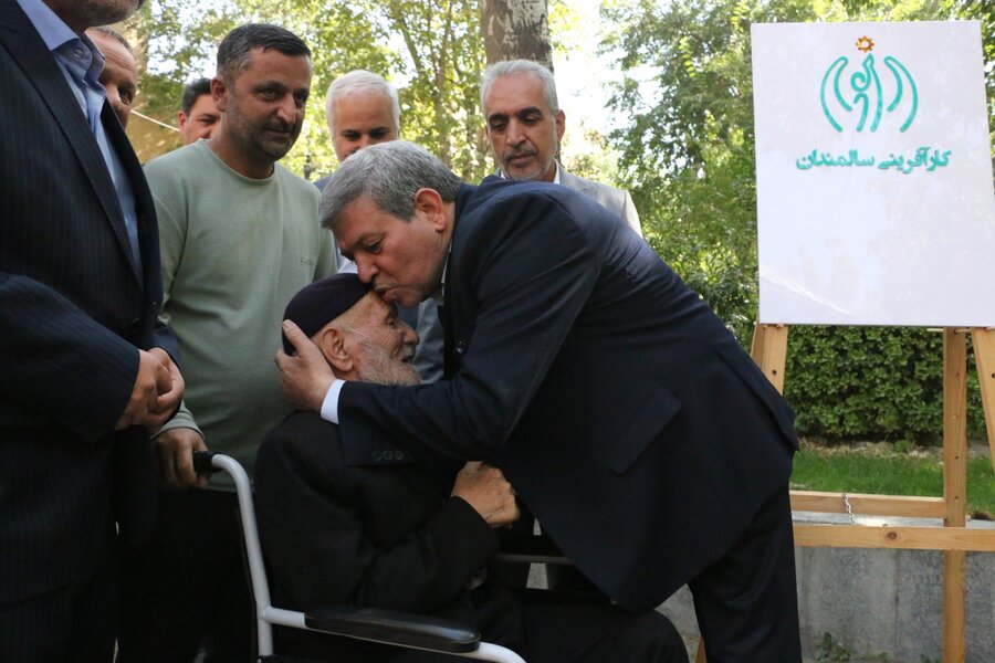 همدان میزبان دبیرخانه اشتغال سالمندان/رونمایی از نشان ملی کارآفرینی سالمندان