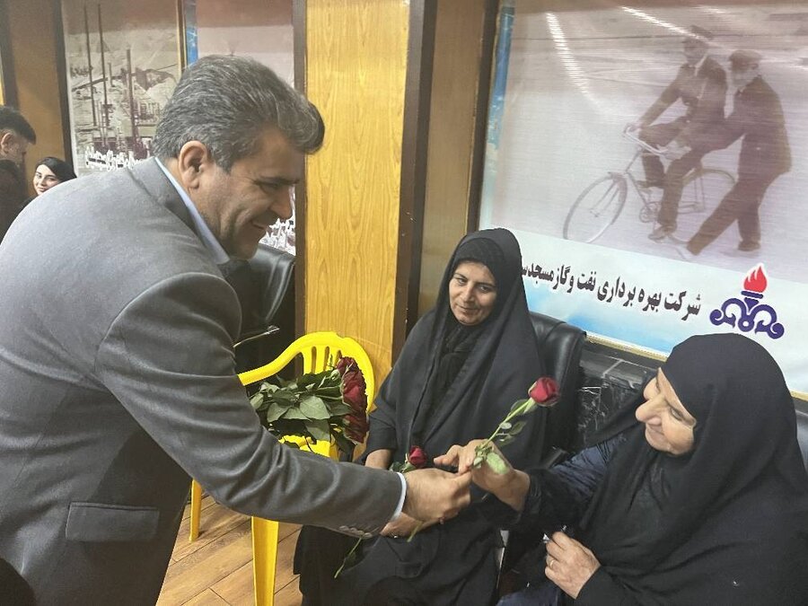 ببینیم |مراسم هفته سالمندان در مسجد سلیمان