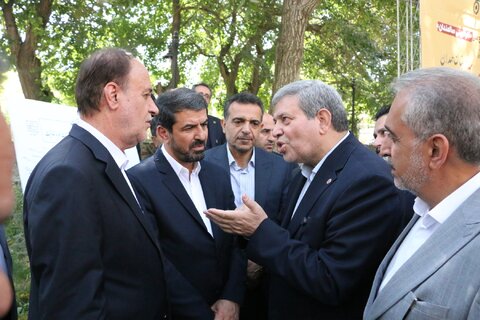 افتتاح نمایشگاه توانمندی سالمندان و رونمایی از «اقتصاد نقره‌ای» با حضور دکتر حسینی در همدان