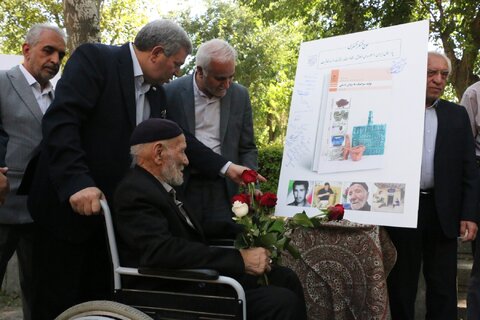 افتتاح نمایشگاه توانمندی سالمندان و رونمایی از «اقتصاد نقره‌ای» با حضور دکتر حسینی در همدان