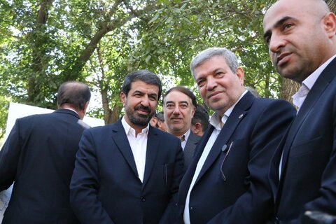 افتتاح نمایشگاه توانمندی سالمندان و رونمایی از «اقتصاد نقره‌ای» با حضور دکتر حسینی در همدان