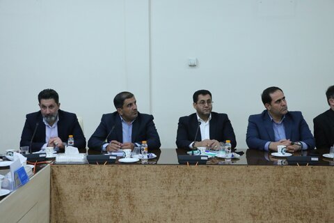 نشست شورای سالمندان استان همدان و تجلیل از سالمندان فعال در عرصه‌های اجتماعی