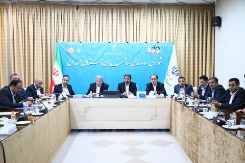 نشست شورای سالمندان استان همدان و تجلیل از سالمندان فعال در عرصه‌های اجتماعی