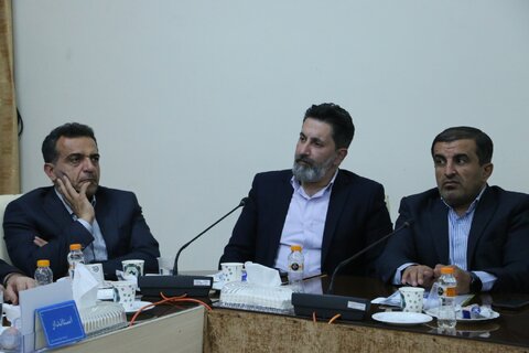 نشست شورای سالمندان استان همدان و تجلیل از سالمندان فعال در عرصه‌های اجتماعی