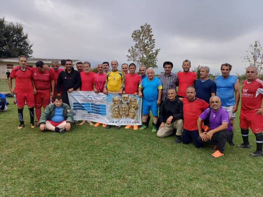 میاندورود| مسابقه فوتبال سالمندان در شهرستان میاندورود برگزار شد 

