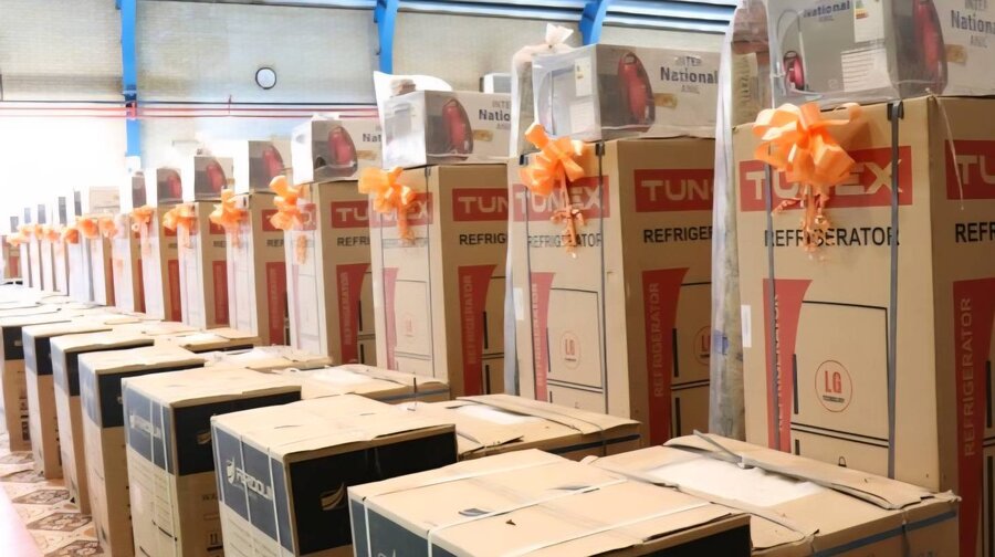 گزارش اهدای جهیزیه به زوج های واجد شرایط بهزیستی