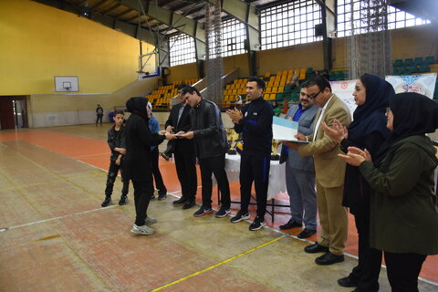 والیبال بانوان