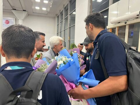 گزارش تصویری|استقبال مدیر کل و مسئول تربیت بدنی بهزیستی فارس از تیم ملی فوتبال5نفره نابینایان