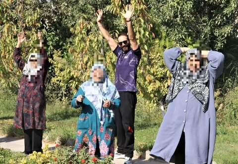 به مناسبت گرامیداشت روز جهانی سالمندان؛همایش پیاده‌روی و ورزش سالمندان در بوستان کهریزک برگزار شد