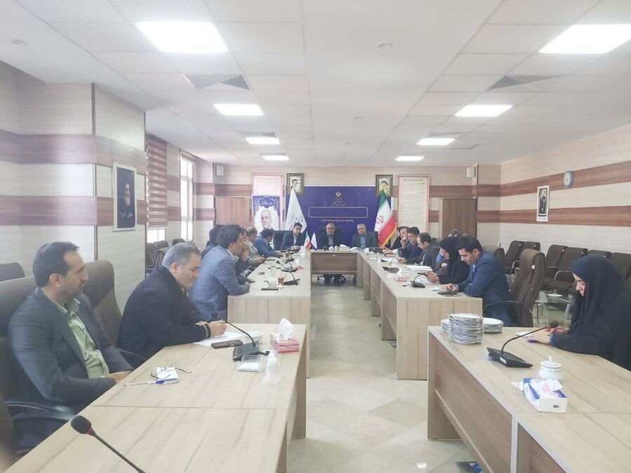 آشتیان ا برگزاری جلسه شورای مسکن شهرستان  