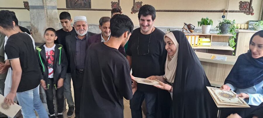 مراسم تجلیل از مدال‌آوران فوتسال فرزندان مهر گلستان با حضور رسول خادم