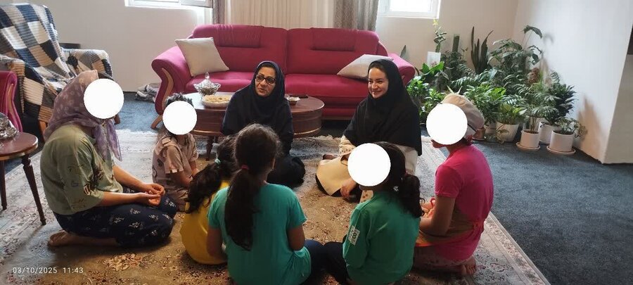 بازدید کارشناسان دفتر مراقبت از کودکان در خانه‌های استان از خانه مهروماه بندرگز