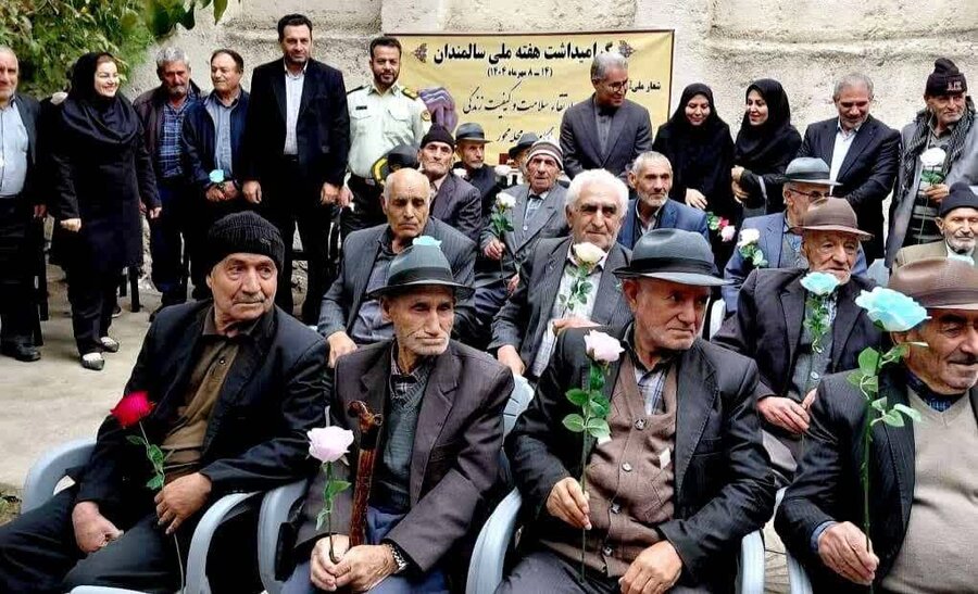 مشگین شهر| برگزاری جشن "هفته ملی سالمندان" در مرکز روزانه سالمندان صفا
