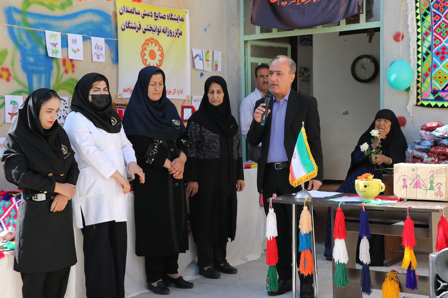 برگزاری جشن هفته جهانی سالمندان در مرکز توانبخشی فرشتگان یاسوج با حضور سرپرست اداره کل بهزیستی کهگیلویه وبویراحمد