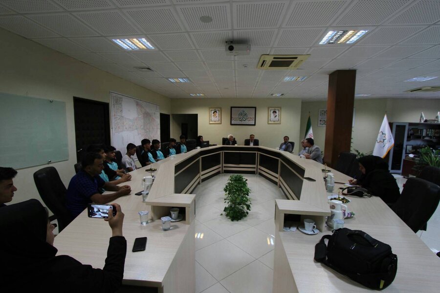 تقدیر از فرزندان