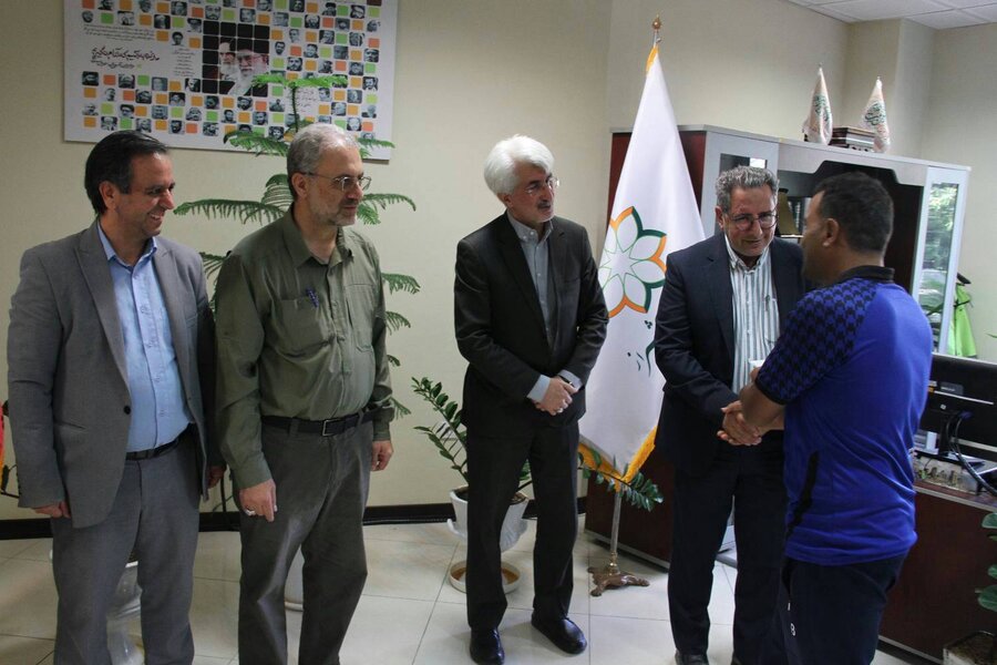 تقدیر از فرزندان