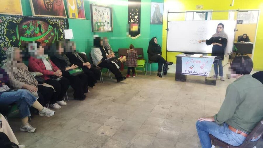 کرج | فرهنگسرای فردوسی میزبان کارگاه پیشگیری از آلزایمر شد