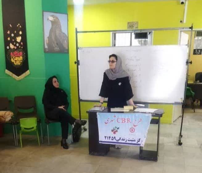 کرج | فرهنگسرای فردوسی میزبان کارگاه پیشگیری از آلزایمر شد